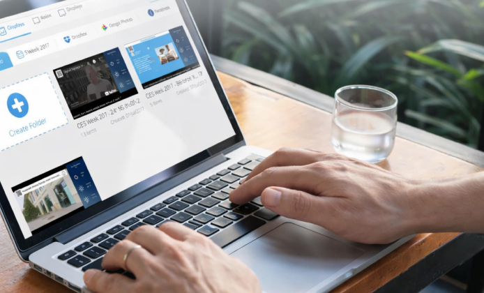 How the Nixplay App Helps You Share Photos and Manage Digital Frames
